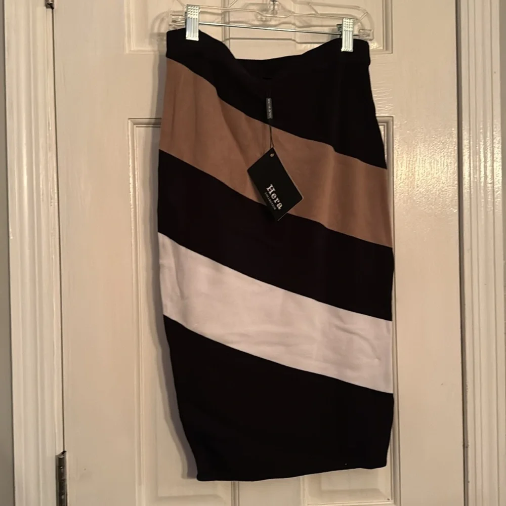 Hera Collection knitted stripped pencil skirt NWT M - Picture 3 of 7